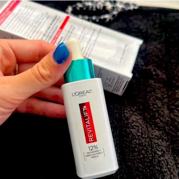 L’Oréal Derm Intensives 12% Niacinamide+Amino Sulfonic+Ferulic Dark Spot Serum - Picture 7 of 7